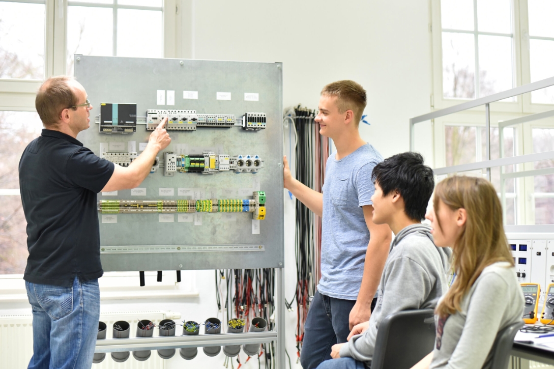 Learn a skill to increase your part-time job opportunities or change careers, Electrician courses